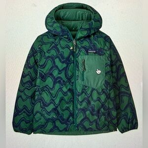 Patagonia Green and Navy Reversible Hooded Down Sweater Jacket - size small